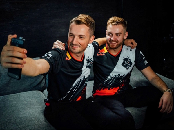 司机和HongQ谈论他们战胜 Movistar KOI 的胜利、扭曲命运的游戏玩法以及从Baus获得的灵感